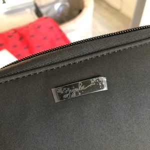 Jujube Be Spendy in blackout